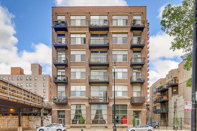 1st image of 1528 S Wabash Ave APT 506