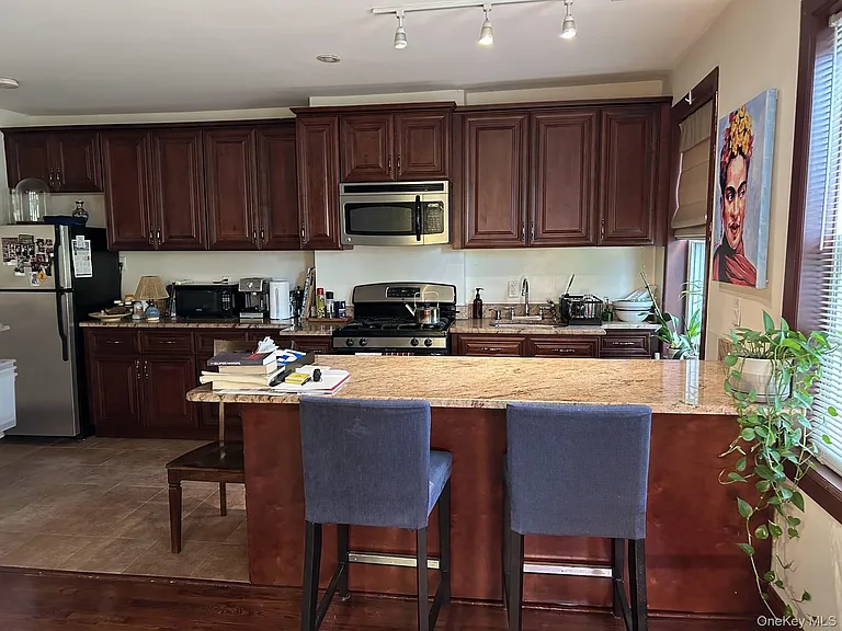 148 Main St #2W — Photo 7