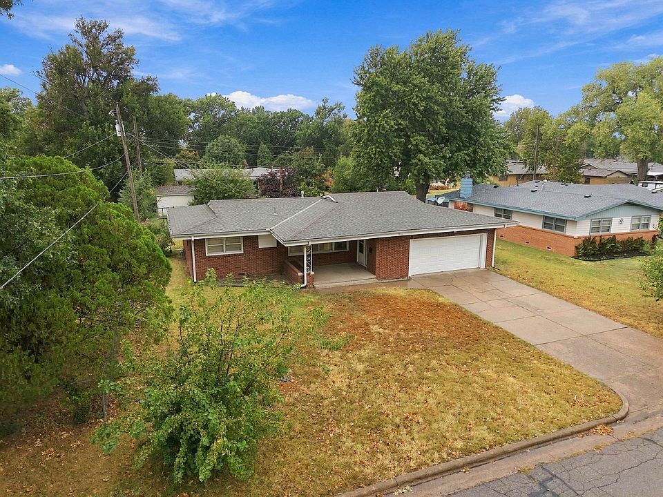 1st image of 7826 W Quail Ln