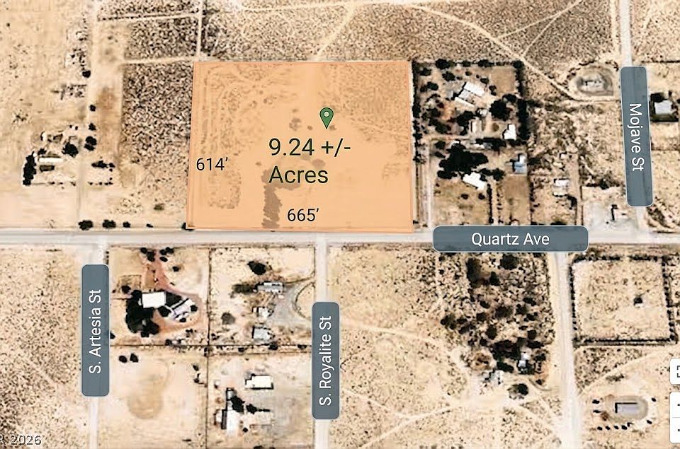 1st image of 300 E Quartz Ave