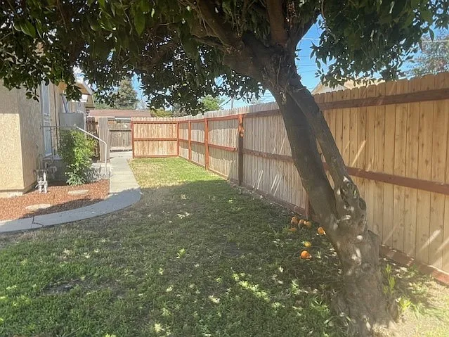 1241 Union St — Photo 12