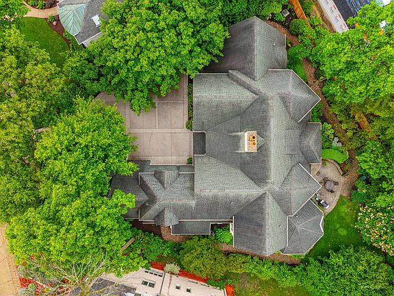 5th image of 2255 Hills Oak Ct