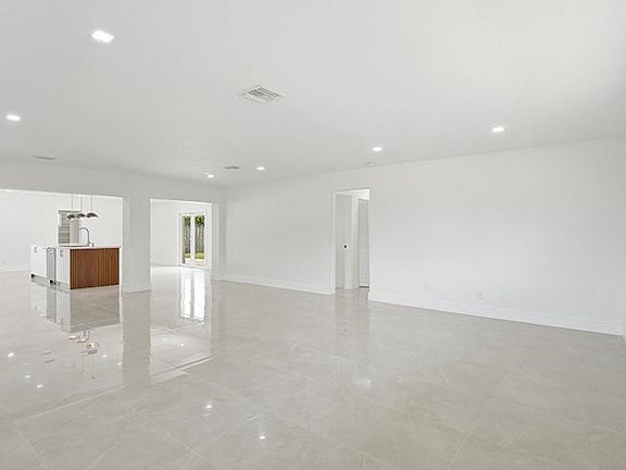 5th image of 21020 Highland Lakes Boulevard