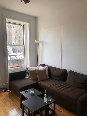 Rented by LJ Sloane Management | media 35