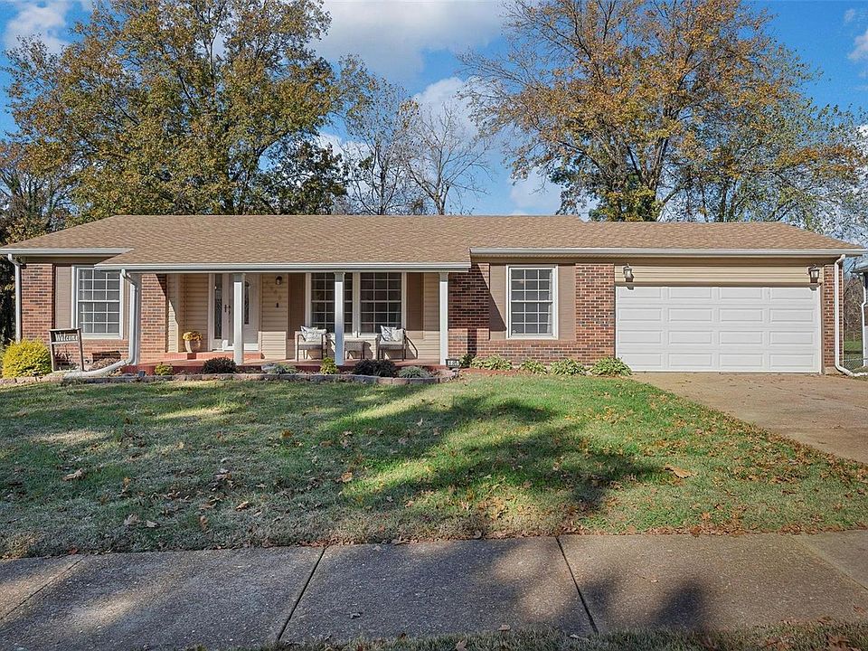 1st image of 6585 Lakeside Hills Dr