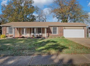 6585 Lakeside Hills Dr, Florissant, MO 63033