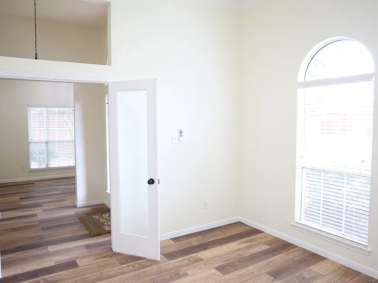 8509 Chalton Dr — Photo 26