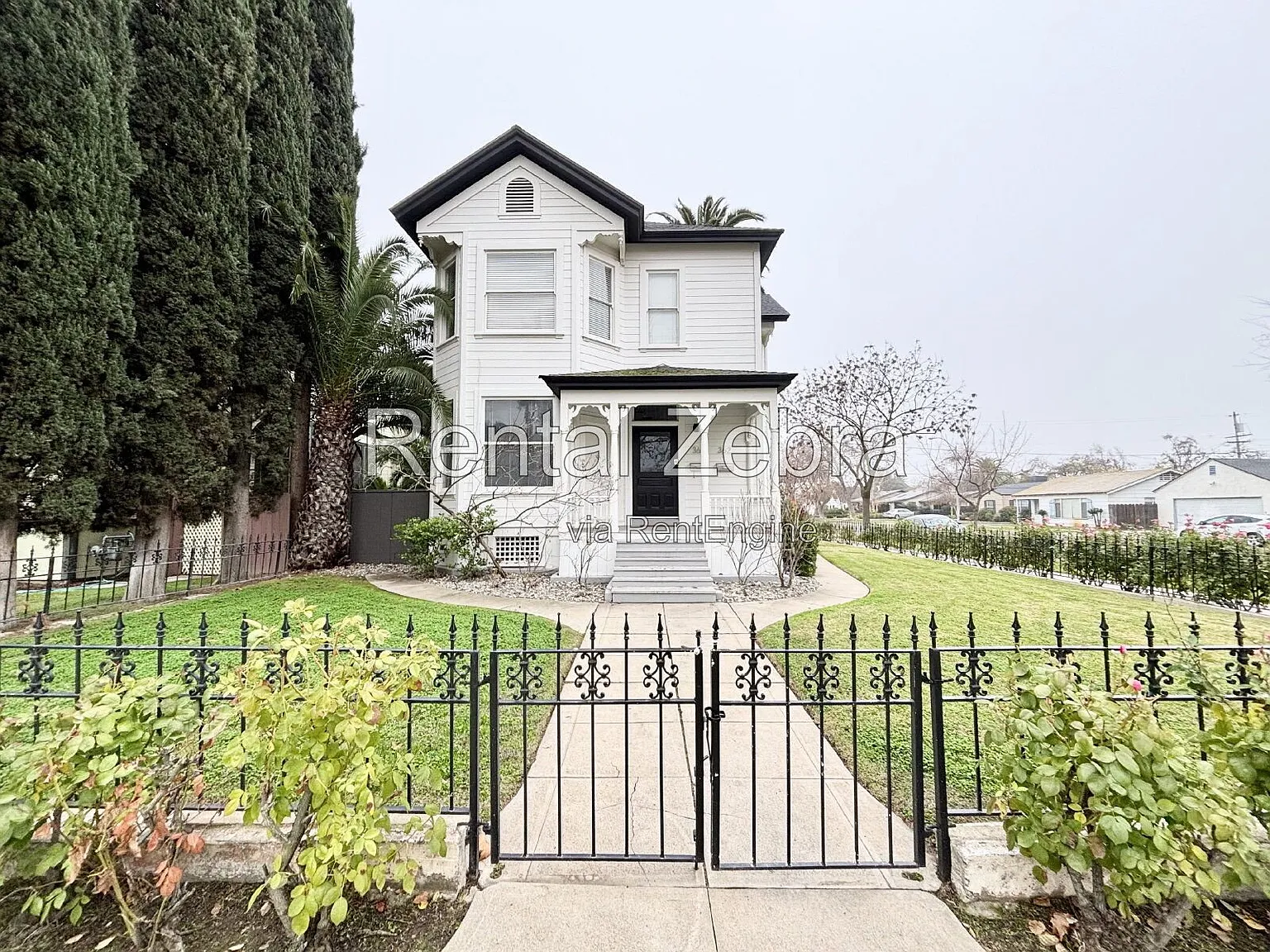 2 bed, 1.0 bath, $1,275 — Photo 1