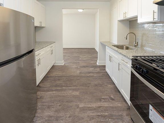 2nd image of 3501 Saint Paul St APT 211