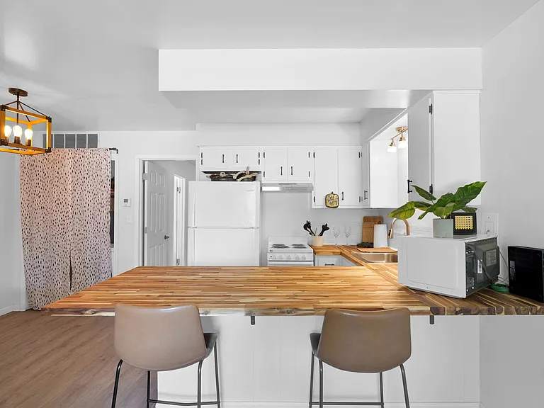 406 Edgar St #4 — Photo 6
