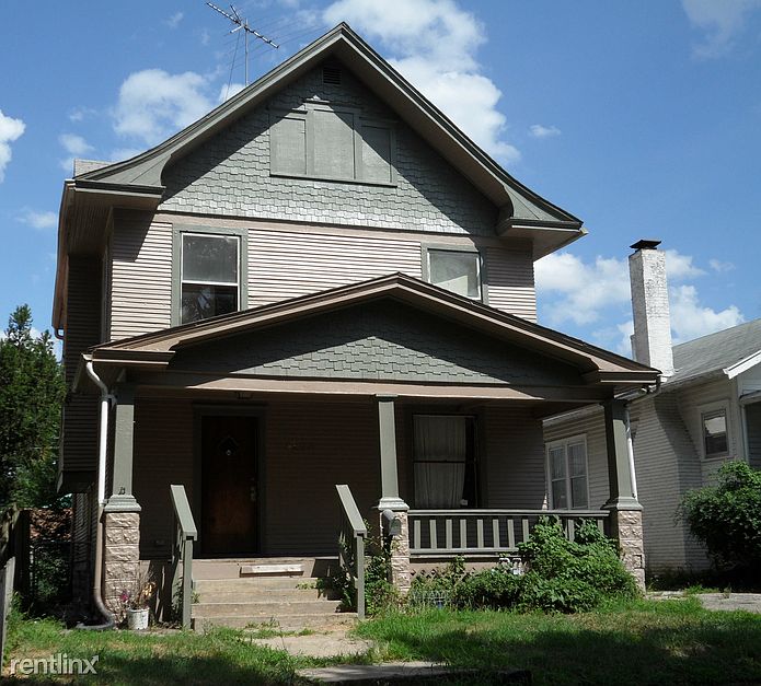 1206 SW Garfield Ave_Front Photo