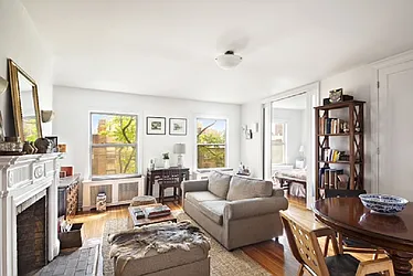 Rented by Marc Alloul, LREB