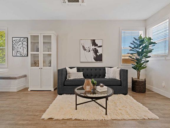 4th image of 248 San Lorenzo Blvd