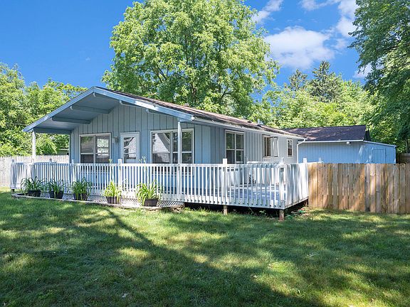 4th image of 3028 5th St