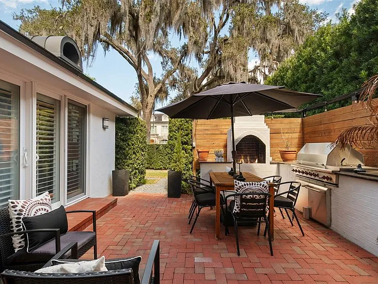 1760 Alabama Dr — Photo 43