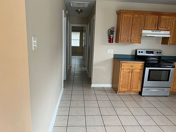 5th image of 504 Idlewild Dr #B