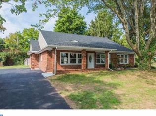 2528 Hillside Ln, Norristown, PA 19403