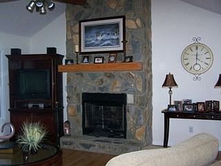 3rd image of 113 Garvey Cove Ln