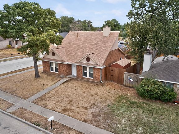 5th image of 11820 Amberly Ln