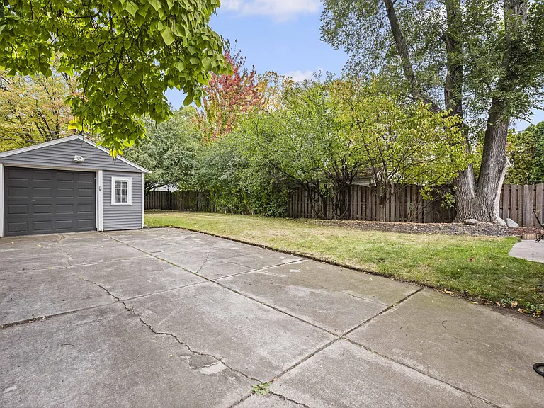 1901 Haynes St — Photo 52