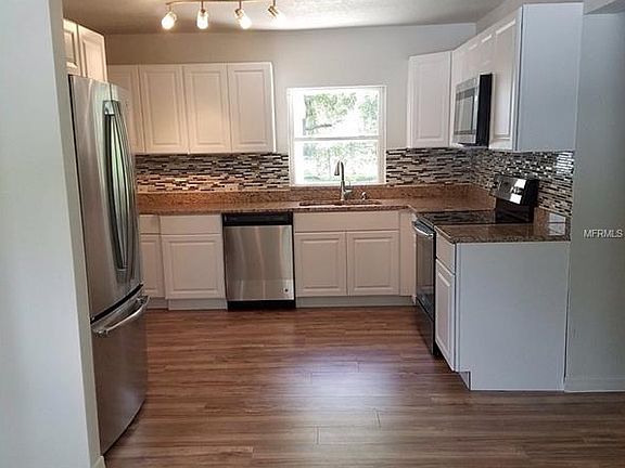 2nd image of 8924 El Portal Dr