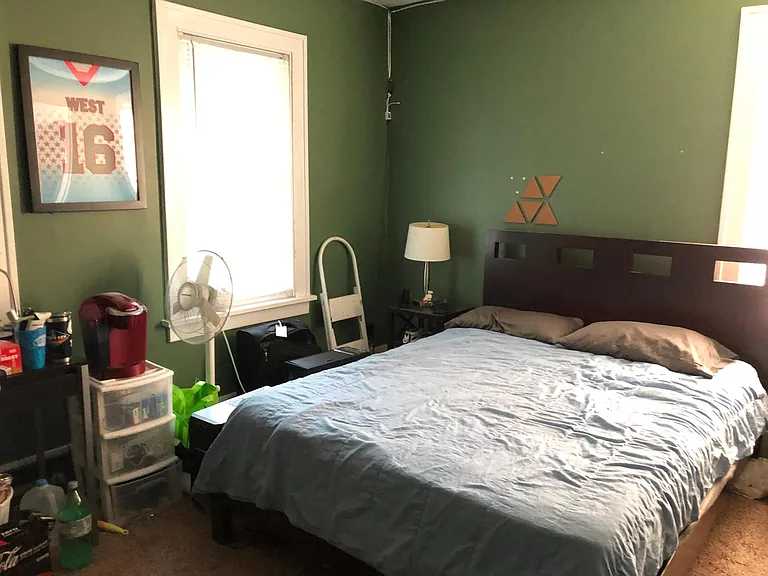 Main floor south bedroom