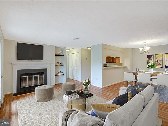 3rd image of 18712 Caledonia Ct APT E