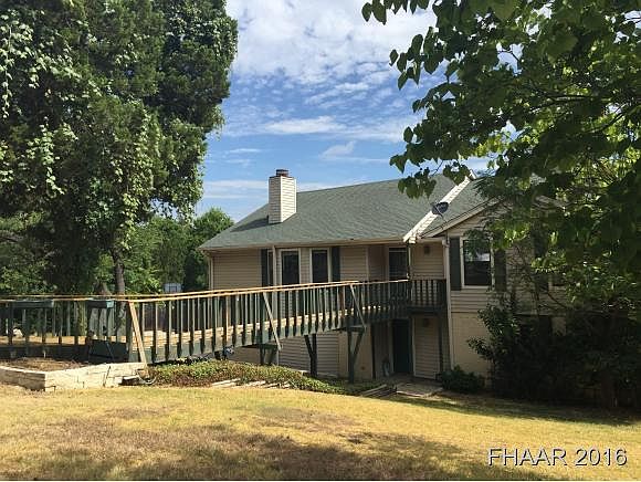 1st image of 906 Cliffside Dr