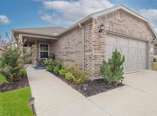 7633 Rampart Dr, Aubrey, TX 76227