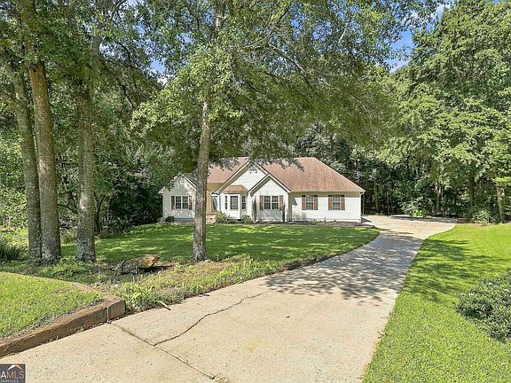 5th image of 70 Wilkes Ct