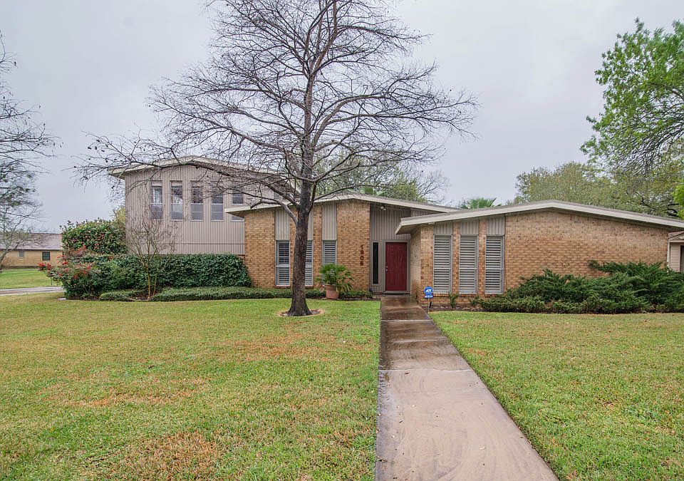1st image of 1806 Sabine Ct