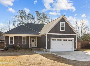 1193 Nine Foot Rd, Newport, NC 28570