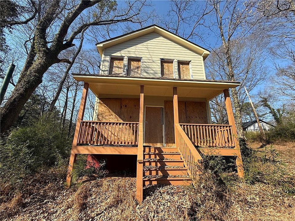 1st image of 194 Wallace Rd SW