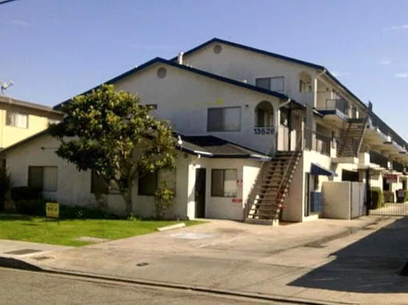 13528 LEMOLI, 13528 Lemoli Ave APT 16, Hawthorne, CA 90250