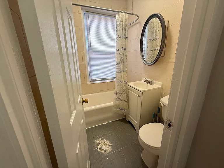 26 Kensington Ave #304 — Photo 2