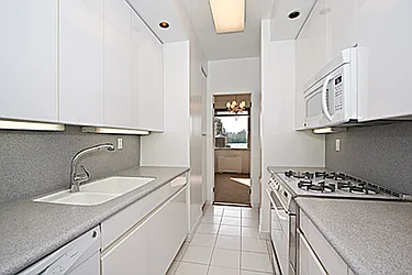 Rented by Fox Residential Group