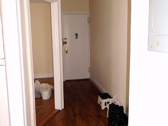 4th image of 3407 36th Ave APT 3B