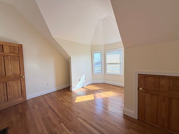 5th image of 30 Hume Ave Floor 3