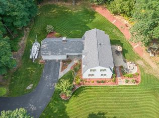 29 Adams Rd, Boxford, MA 01921