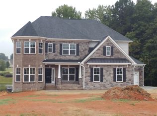 8513 Julina Dr, Oak Ridge, NC 27310