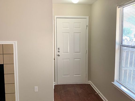 3rd image of 11803 Lochridge Dr