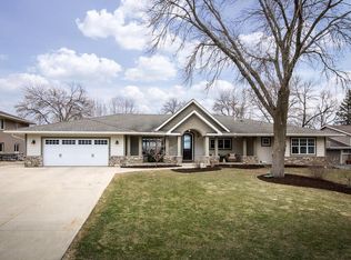 15253 Edgewater Cir NE, Prior Lake, MN 55372