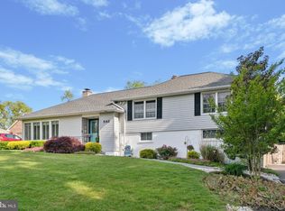 543 Austin Dr, Fairless Hills, PA 19030