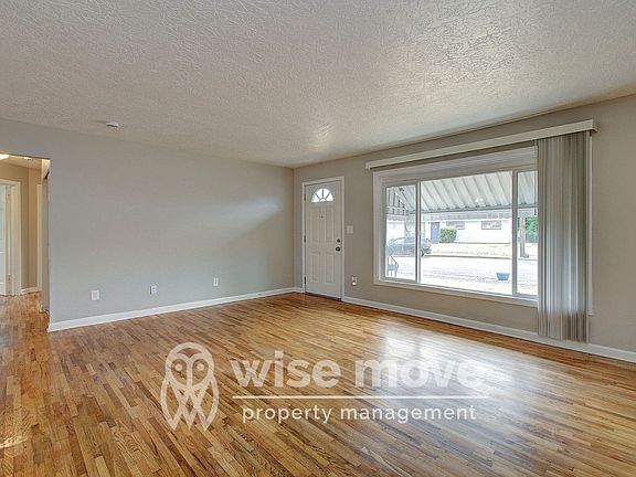 4th image of 2101 Wintler Dr