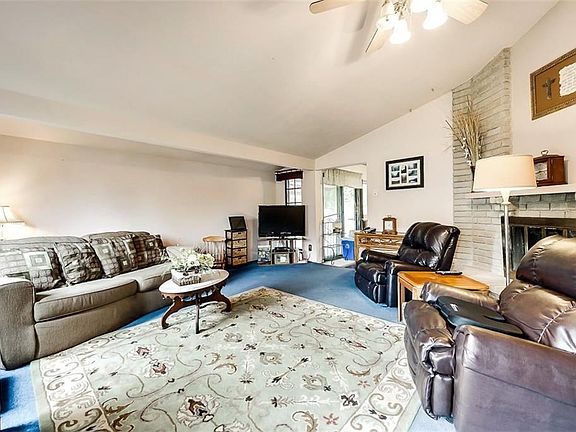 3rd image of 1501 Whittenburg Dr