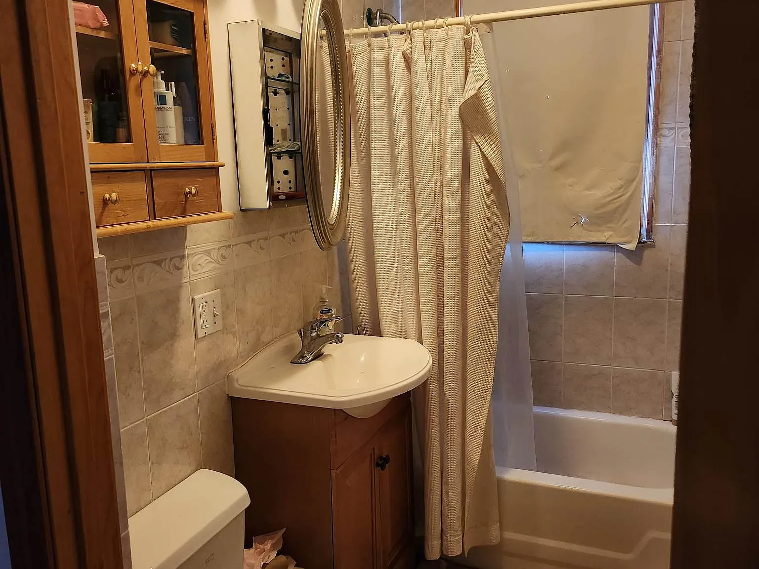 1 bed, 1400 sqft, $975 — Photo 4