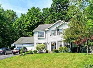 51 Hendrik Hudson Way, Halfmoon, NY 12065