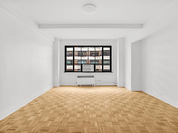 3rd image of 310 E 44th St APT 512