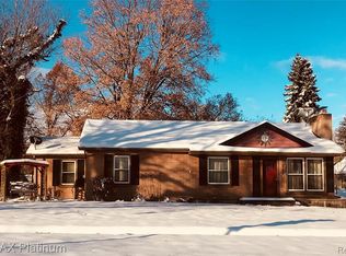 321 Oak St, Linden, MI 48451