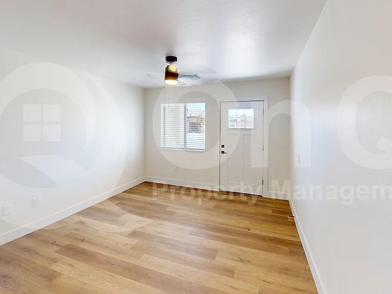 410 W Hadley St #3 — Photo 3